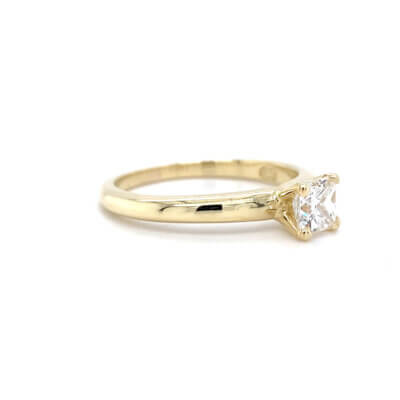 Pre-Owned 0.71ct Princess cut Diamond Classic Engagement ring set 18ct Yellow Gold