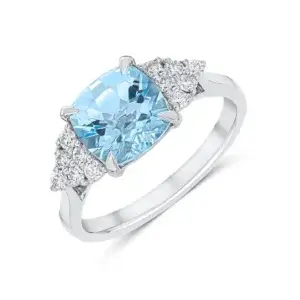 Pre-Owned Aquamarine and Diamond ring made in 18ct White Gold