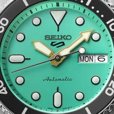 Seiko 5 Sports SKX ‘Midi’ - Teal SRPK33K1